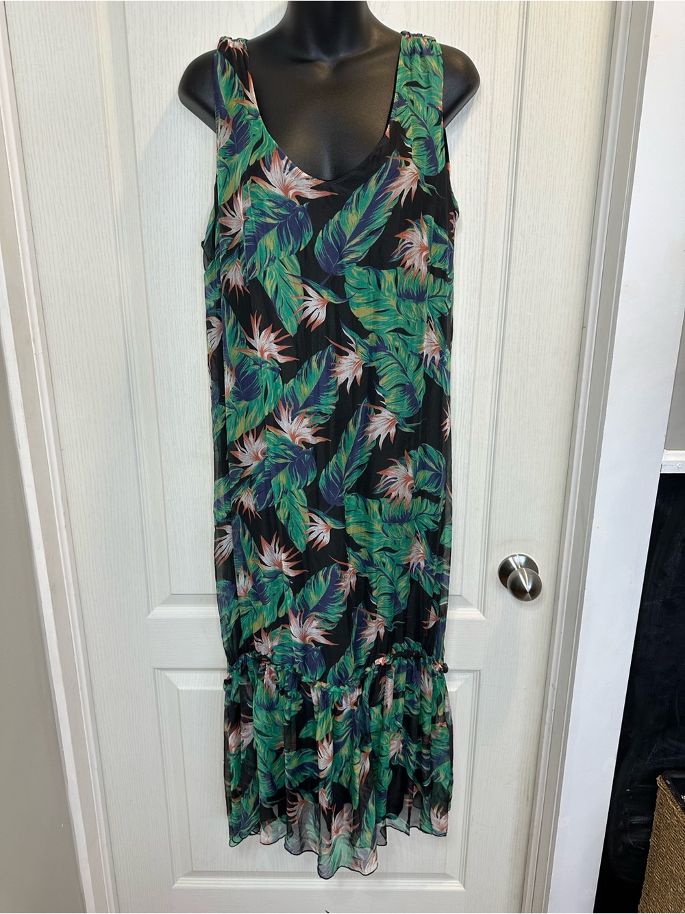 Silk Tropical Leaf Midaxi Dress Ruffle hem Black and Green - L resort vacation